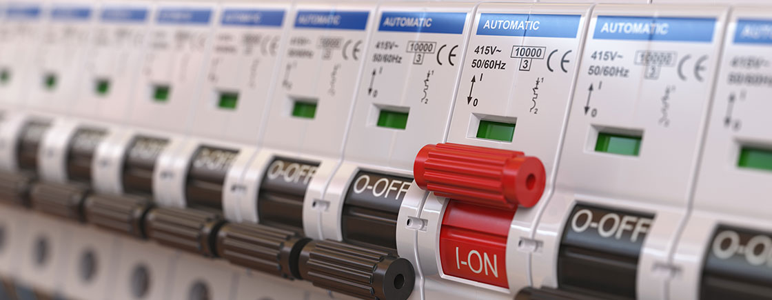 Montagem de Quadro de Comandos Eletricos